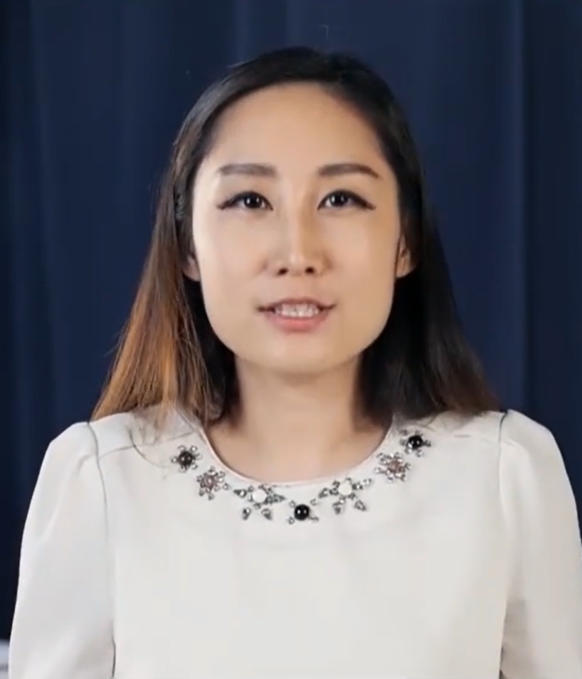 北京40岁教培老师刘婧，虚构事实、非法占有、金额巨大，涉嫌Zha Pian 封面图